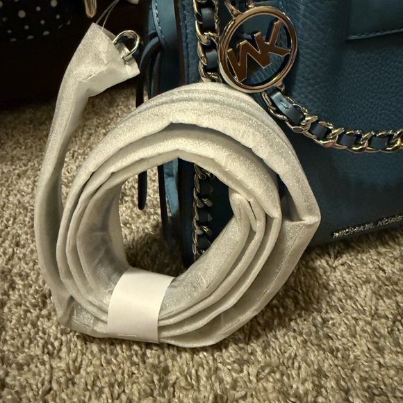 NWT Michael Kors blue pebble leather Mina mini crossbody bag with silver details - Picture 5 of 12
